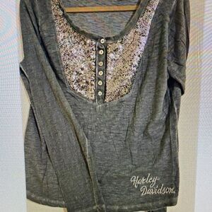 Harley-Davidson Gray Long Sleeve Sequin Scoop Top